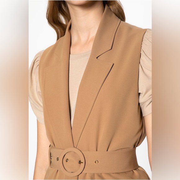 Vest - Picture 7 of 7